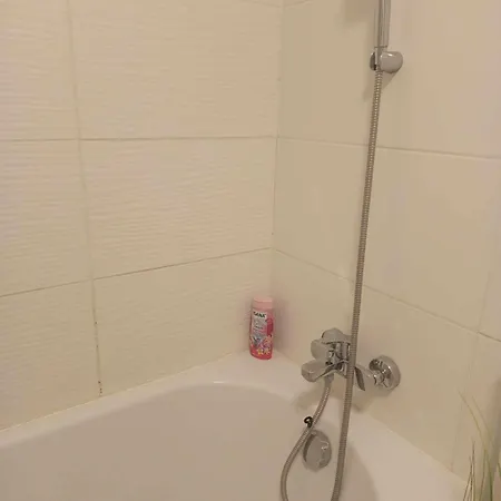 Dagaly Free Parking In Garage Apartmán *