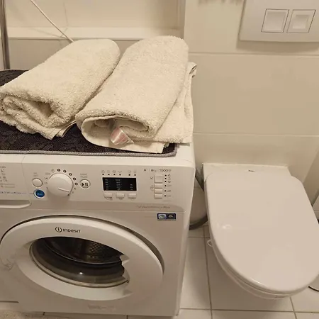 Dagaly Free Parking In Garage Apartmán